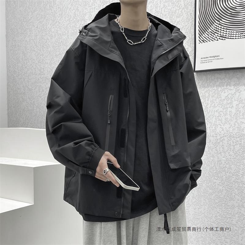 Ветровка с капюшоном и большими карманами оптом из Китая