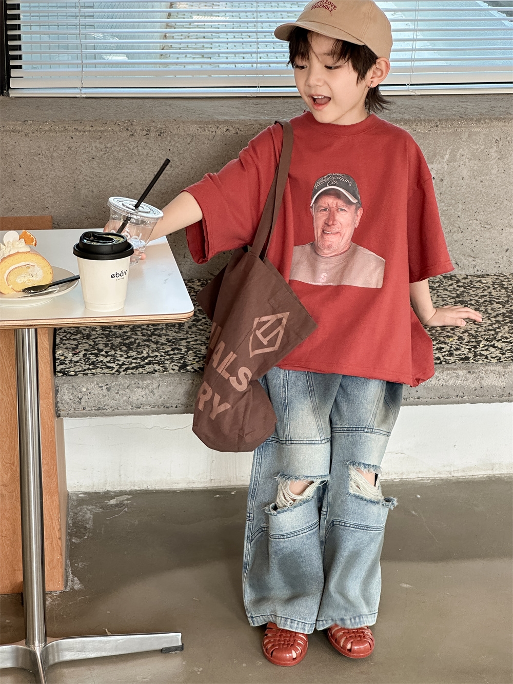 Джинсы для мальчиков в стиле ханбок 2024 оптом из Китая