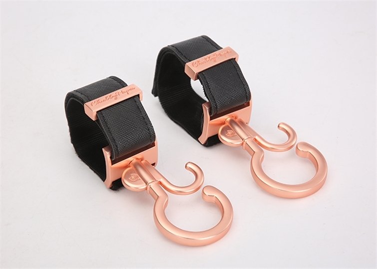 Крючок для коляски с поворотом на 360 градусов оптом