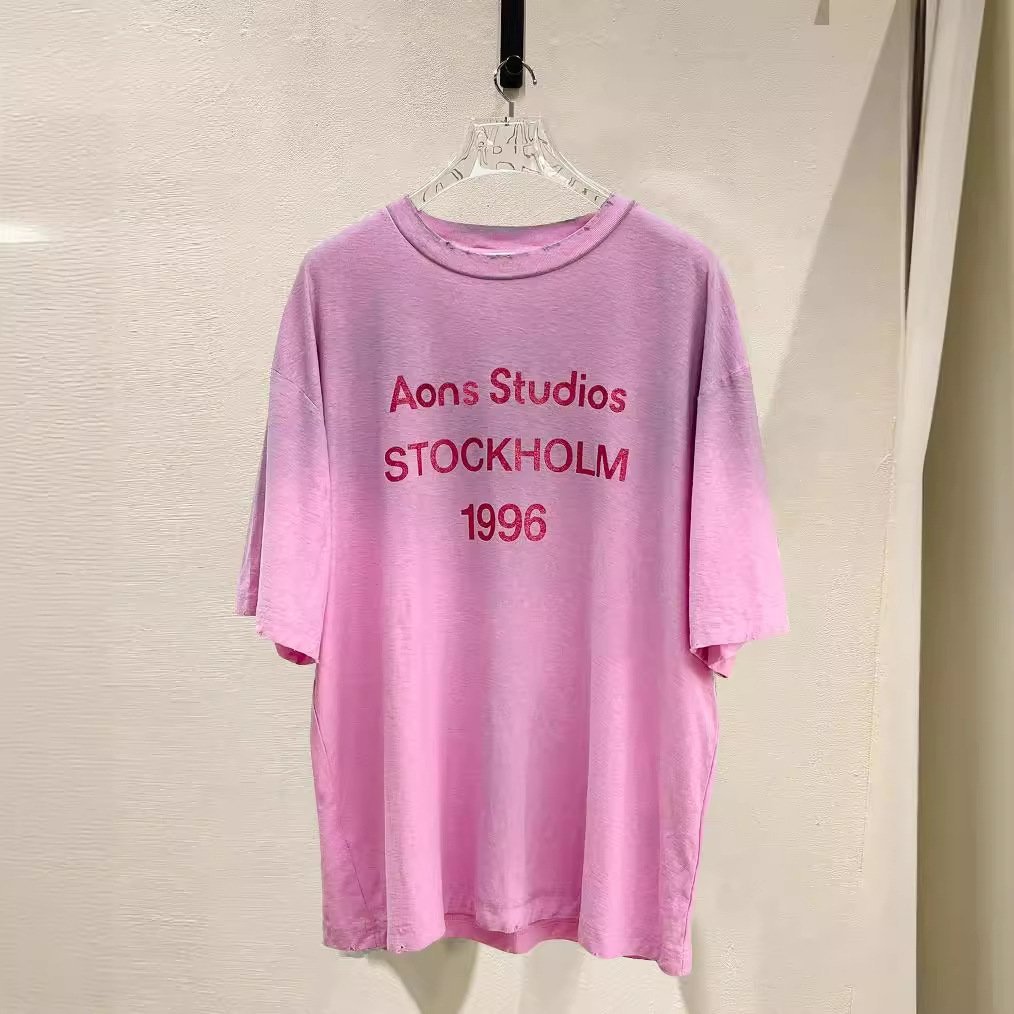 Футболка с принтом букв и цифр, розовая оптом