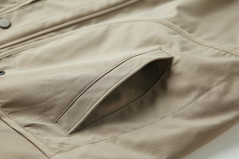 Мужская куртка с большими карманами и воротником оптом из Китая