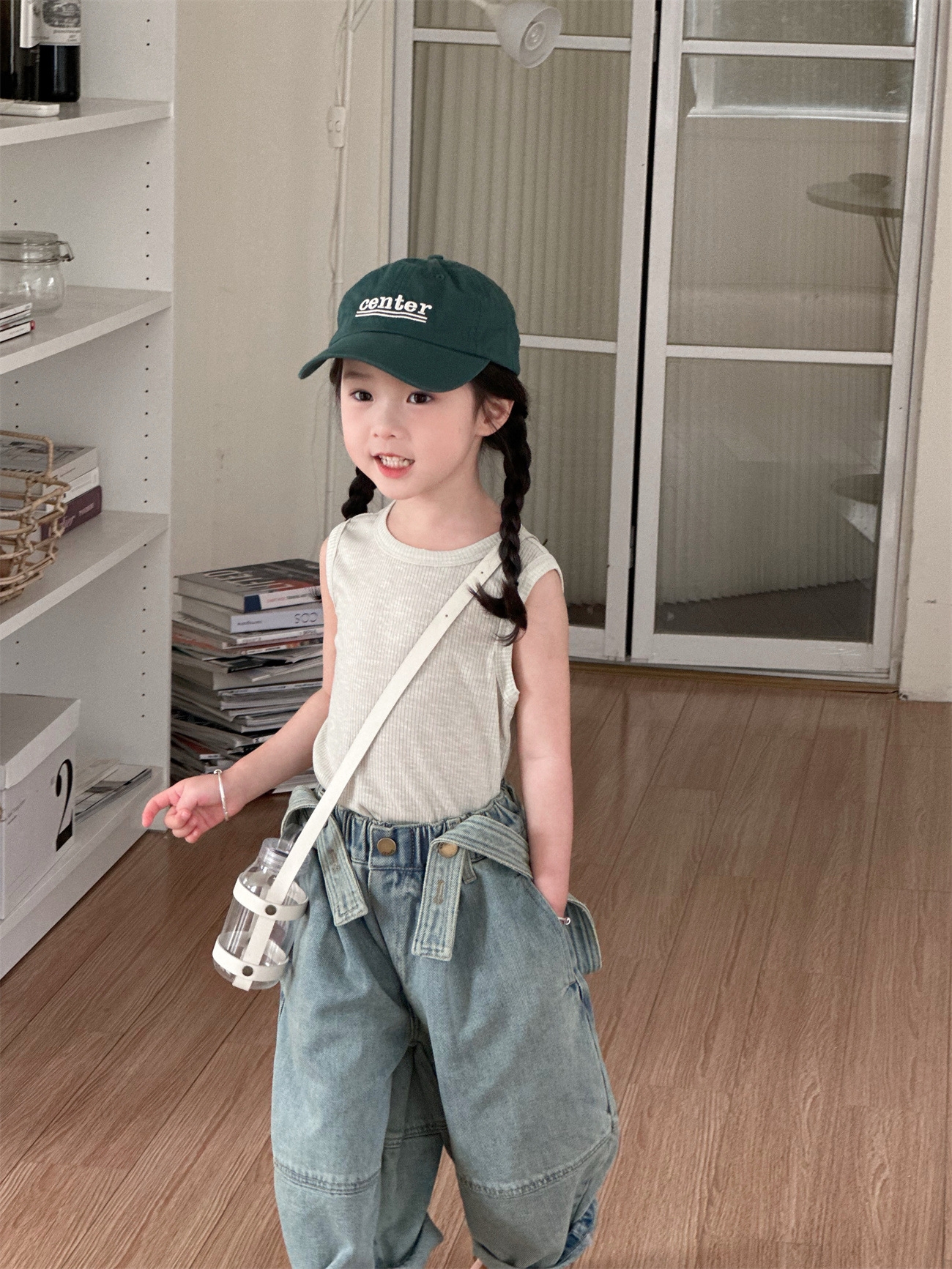 Детские джинсовые брюки с лямками оптом из Китая