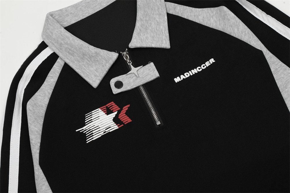 Мужская спортивная толстовка с воротником поло и контрастными вставками оптом из Китая