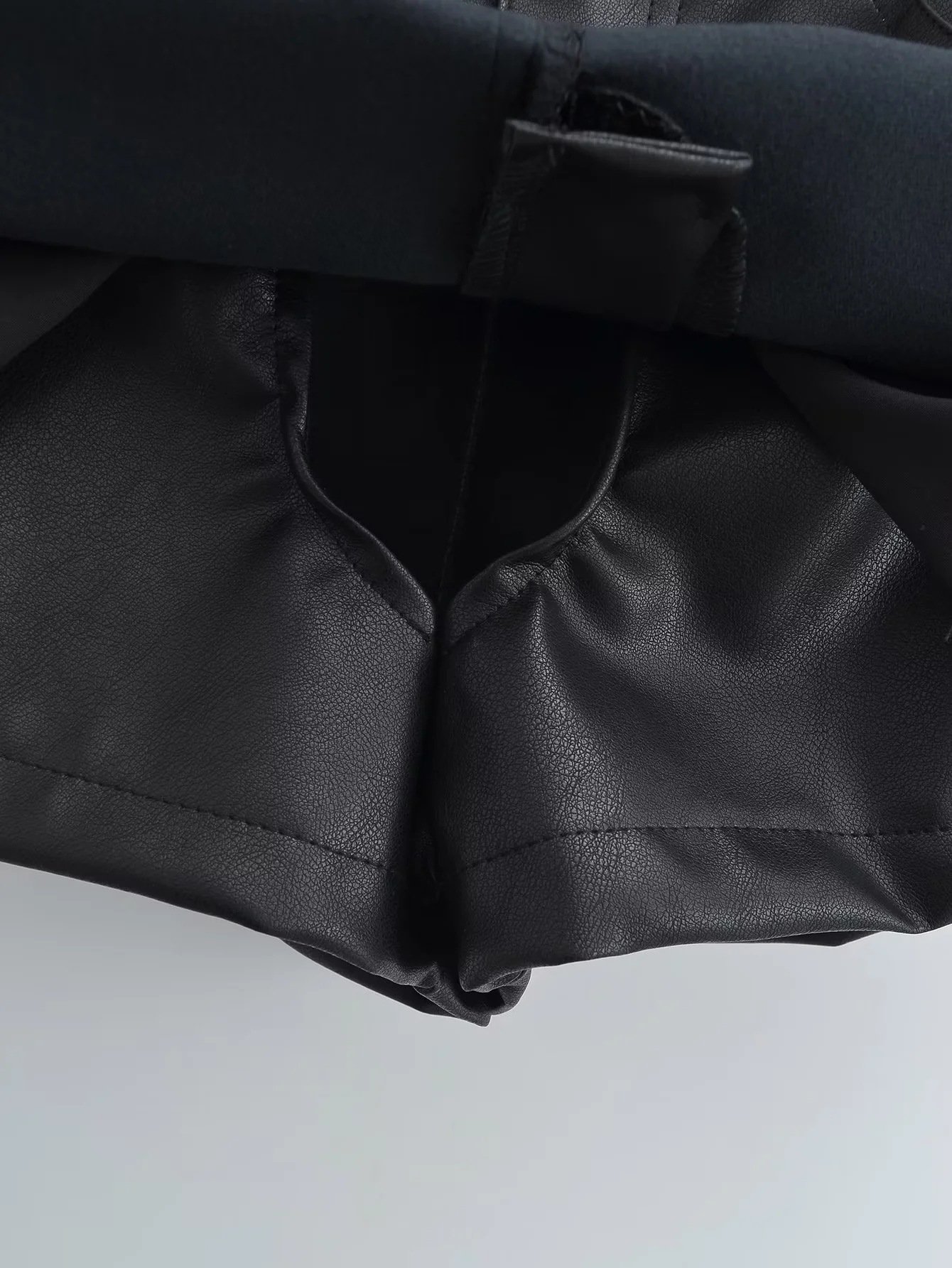 Женская юбка из PU-кожи 2023 нового дизайна высокой посадки оптом из Китая