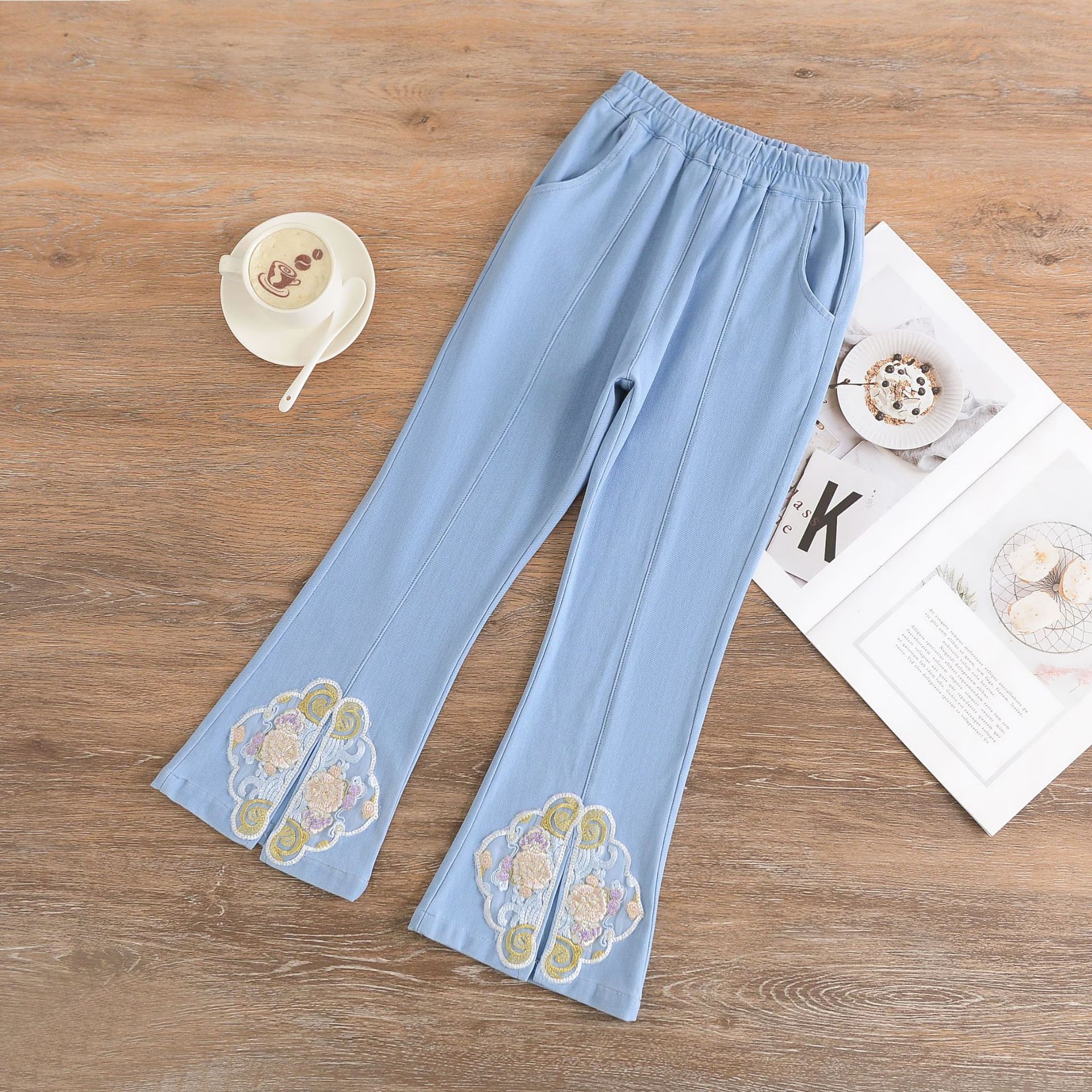 Джинсы девочки летние с вышивкой оптом из Китая