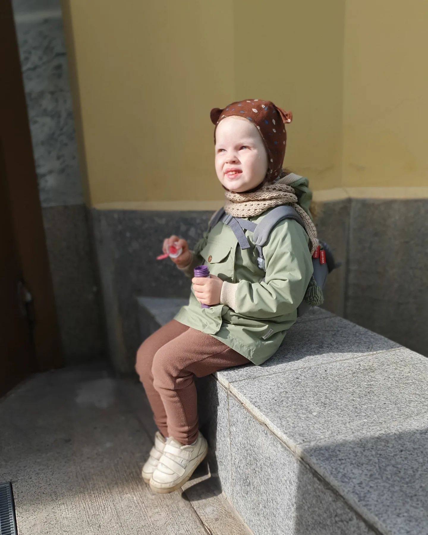 Детский ветровик 2023 осенний новый мужской и женский ветровик с капюшоном оптом из Китая