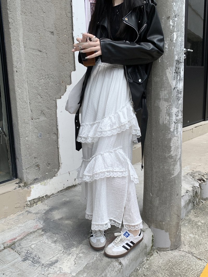 Высокая талия белая асимметричная юбка с кружевными вставками оптом из Китая