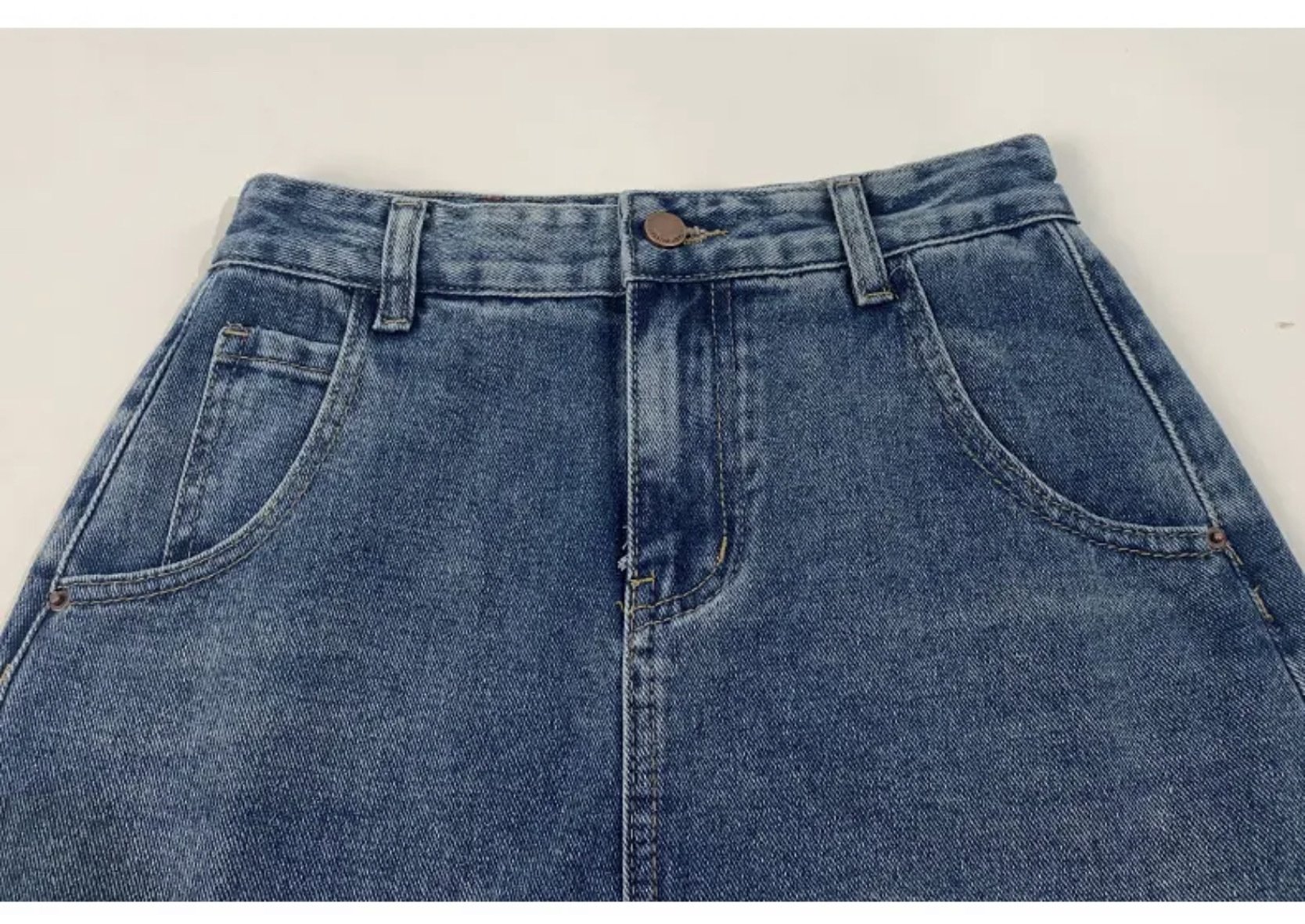 Джинсовая юбка с высокой талией и разрезом в стиле ретро оптом из Китая