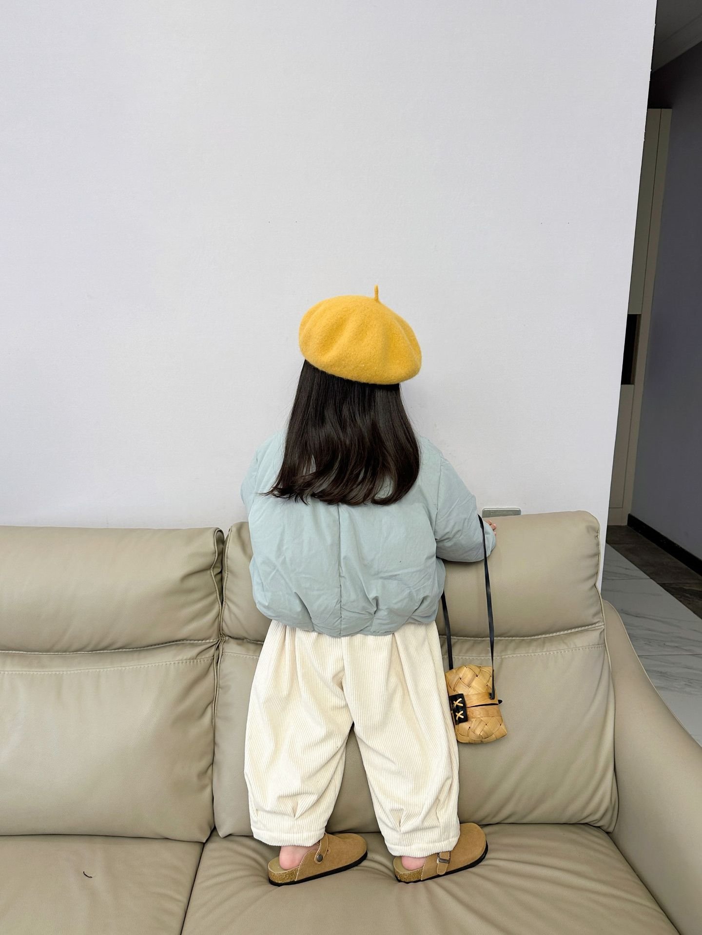 Детская зимняя куртка с утиной пуховой подкладкой оптом из Китая