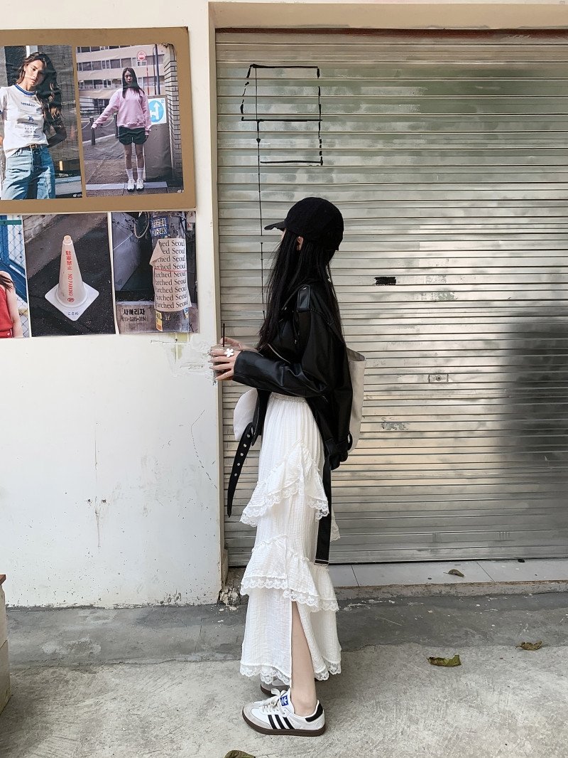 Высокая талия белая асимметричная юбка с кружевными вставками оптом из Китая