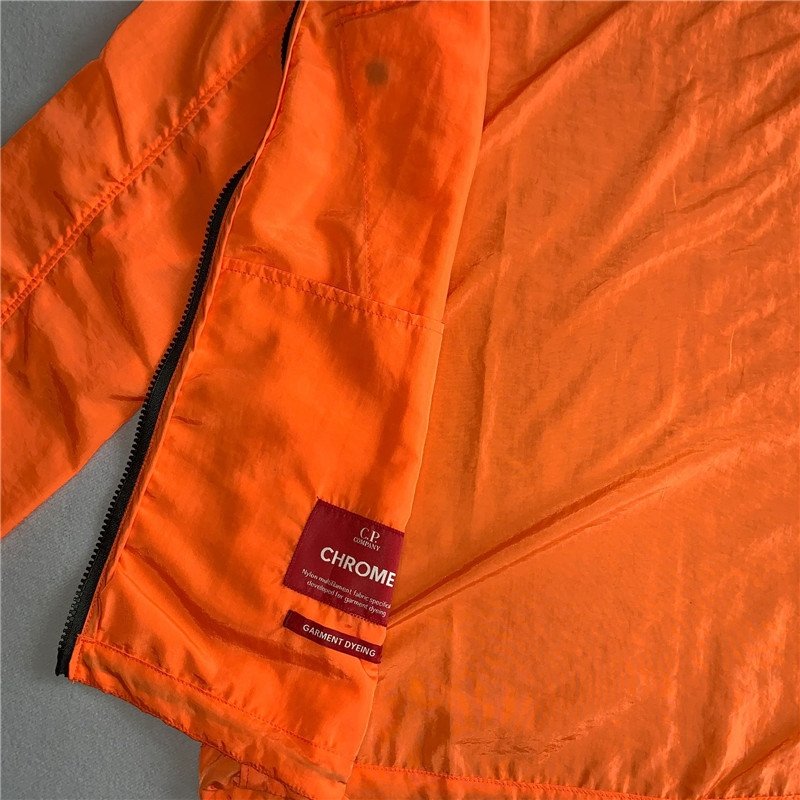 Хаки куртка с молнией и капюшоном оптом из Китая