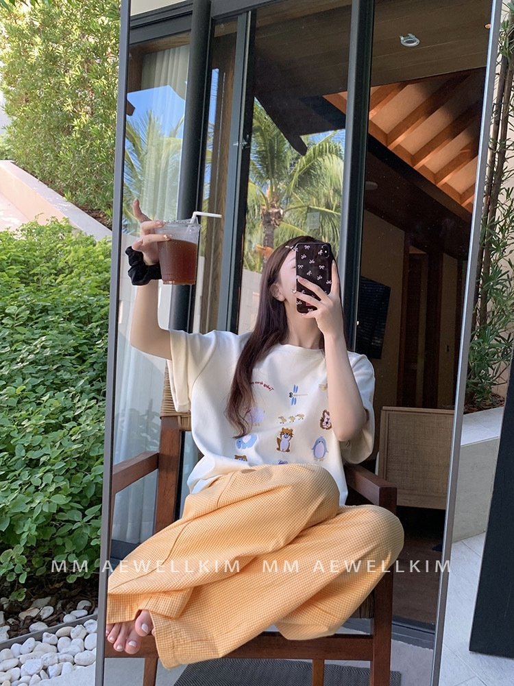 Женская футболка с коротким рукавом 2024 летней коллекции оптом