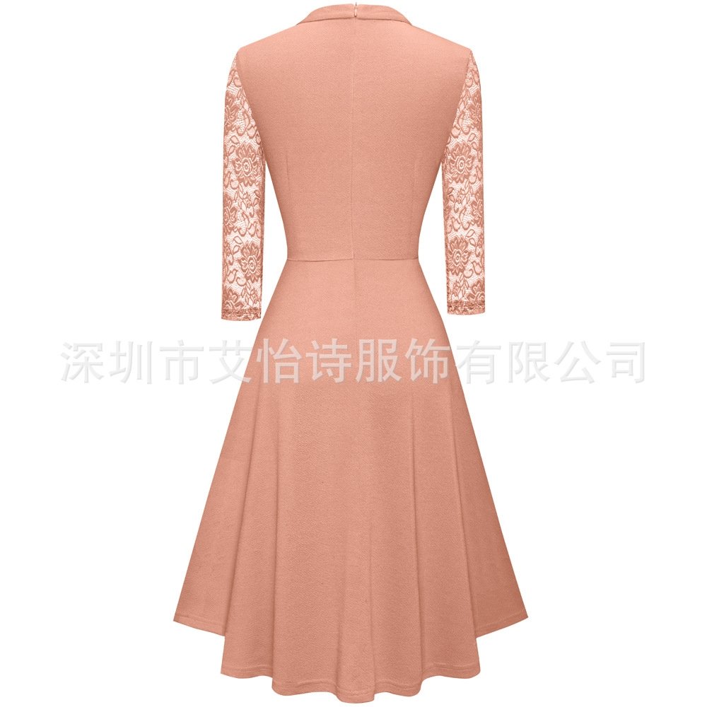 Платье с вырезом под горло и кружевной отделкой оптом из Китая