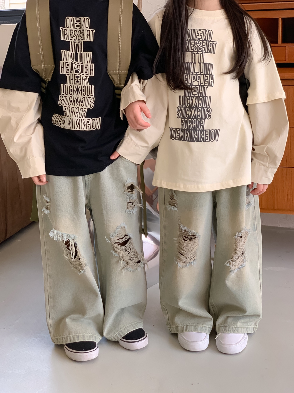 Детские джинсы KUMAI.KIDS 2024 весна оптом из Китая