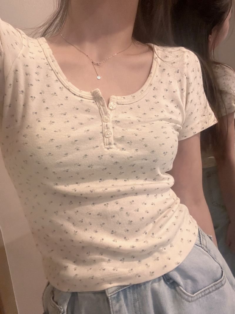 Летний женский футболка с узкими короткими рукавами и круглым вырезом оптом