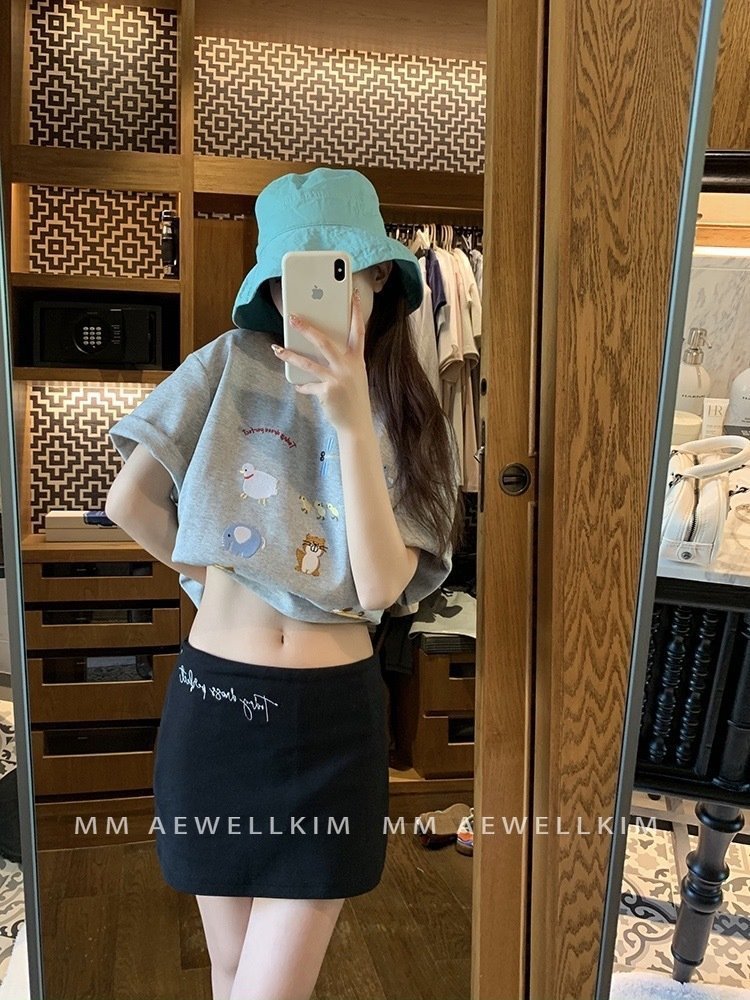 Женская футболка с коротким рукавом 2024 летней коллекции оптом