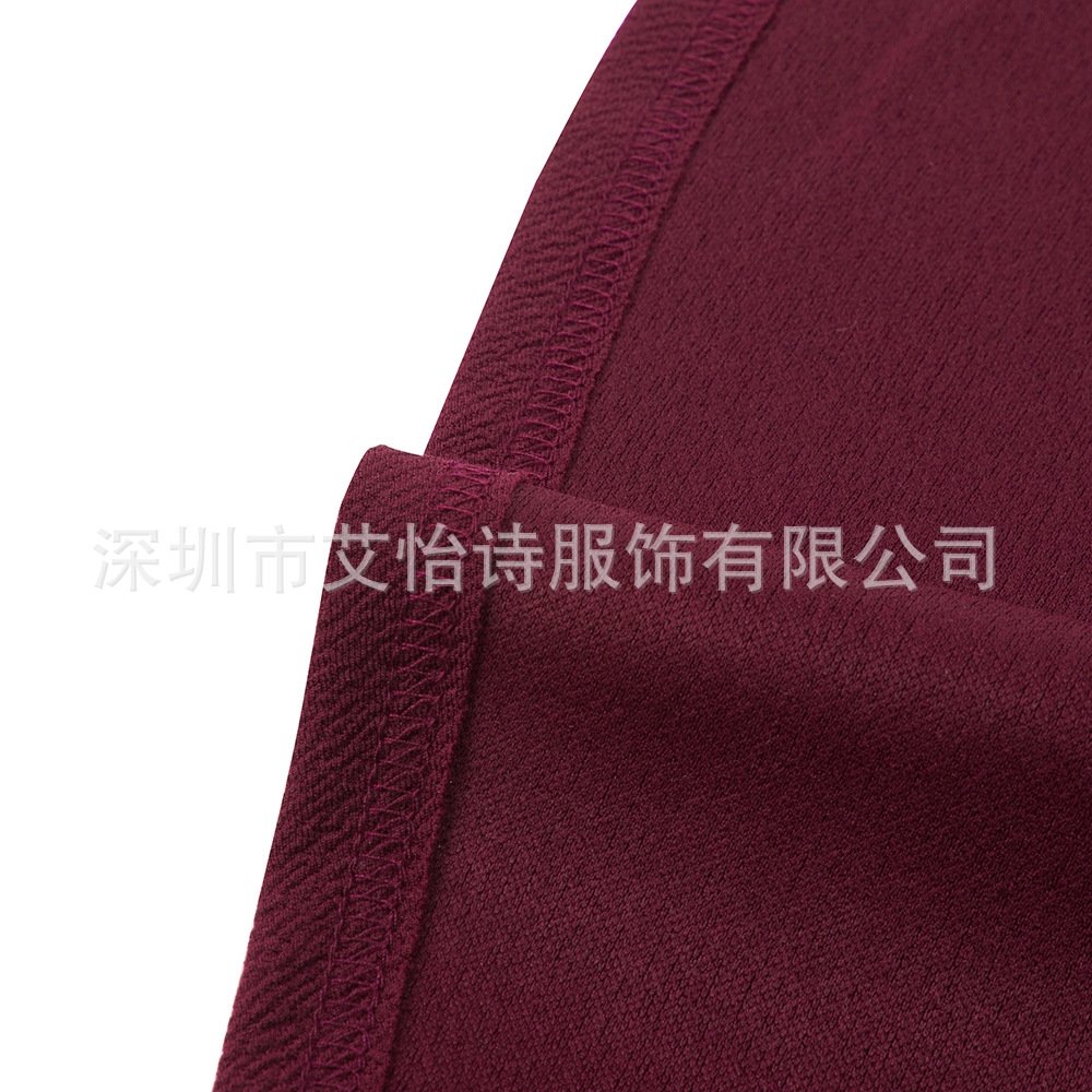 Платье с вырезом под горло и кружевной отделкой оптом из Китая