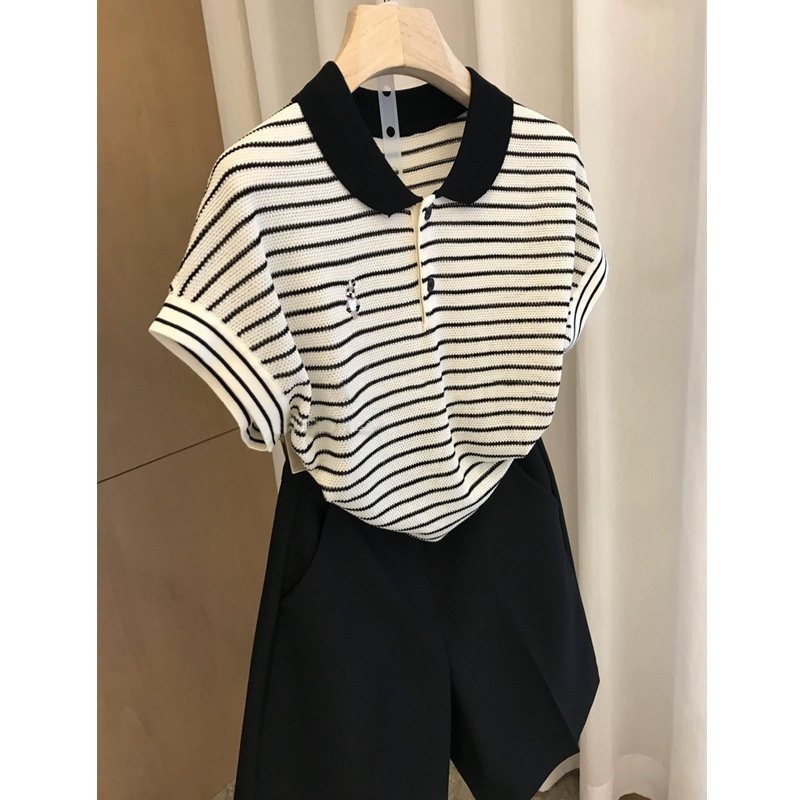 Женская футболка с вышивкой зайца и поло в полоску оптом