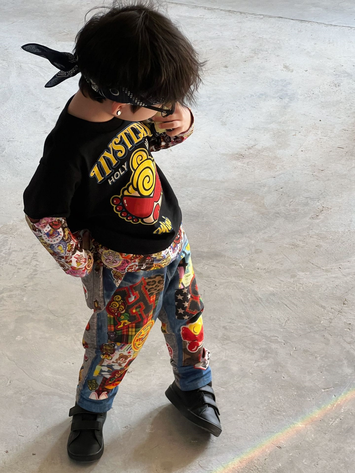 Детские джинсы с нашивками оптом из Китая