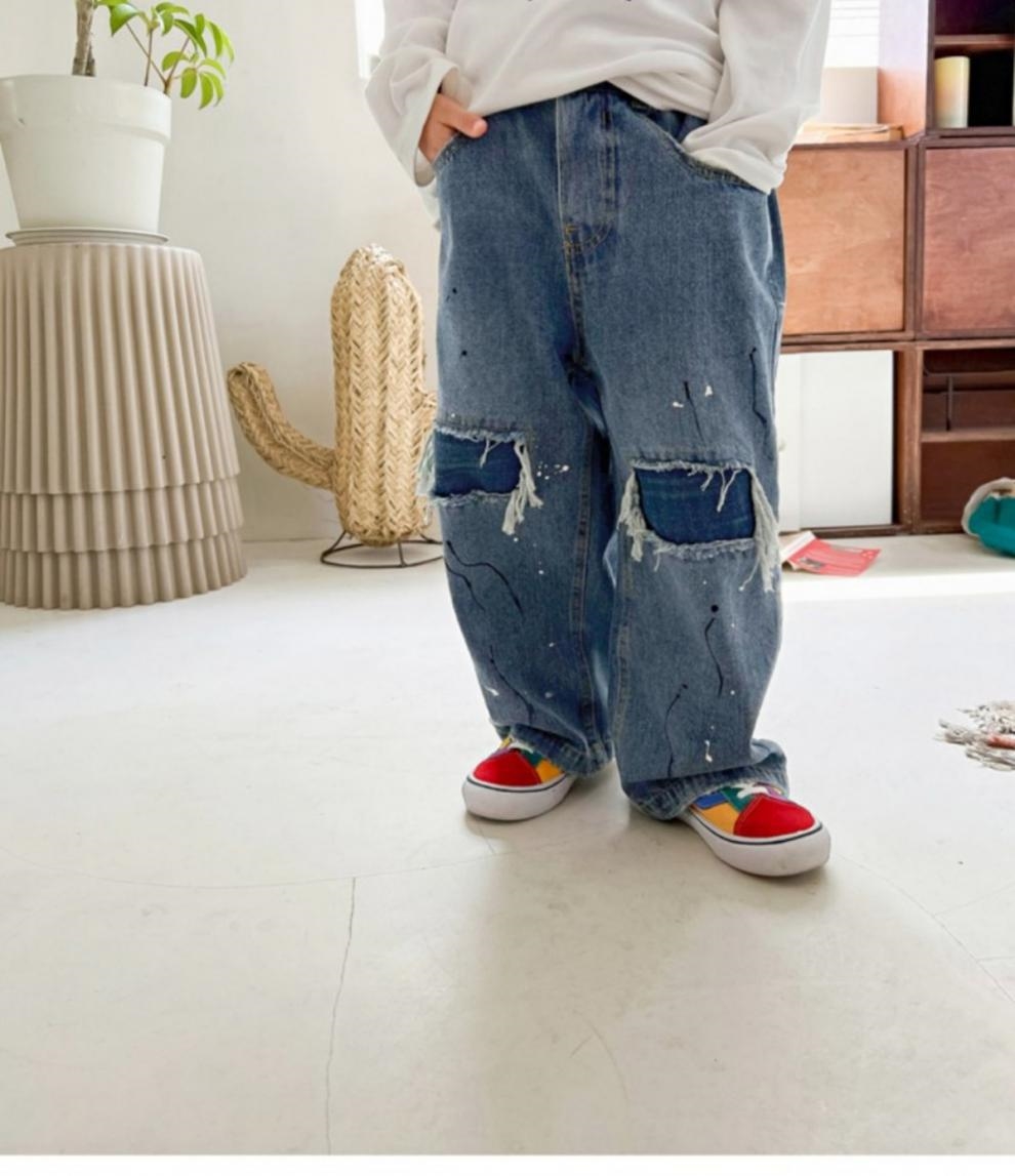 Детские джинсы в стиле рэтро с разрывами 2024 оптом из Китая