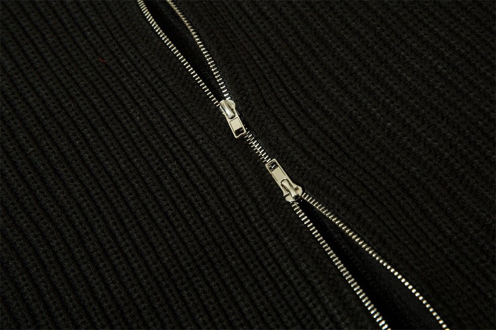 Мужская куртка с молнией и цветными вставками оптом