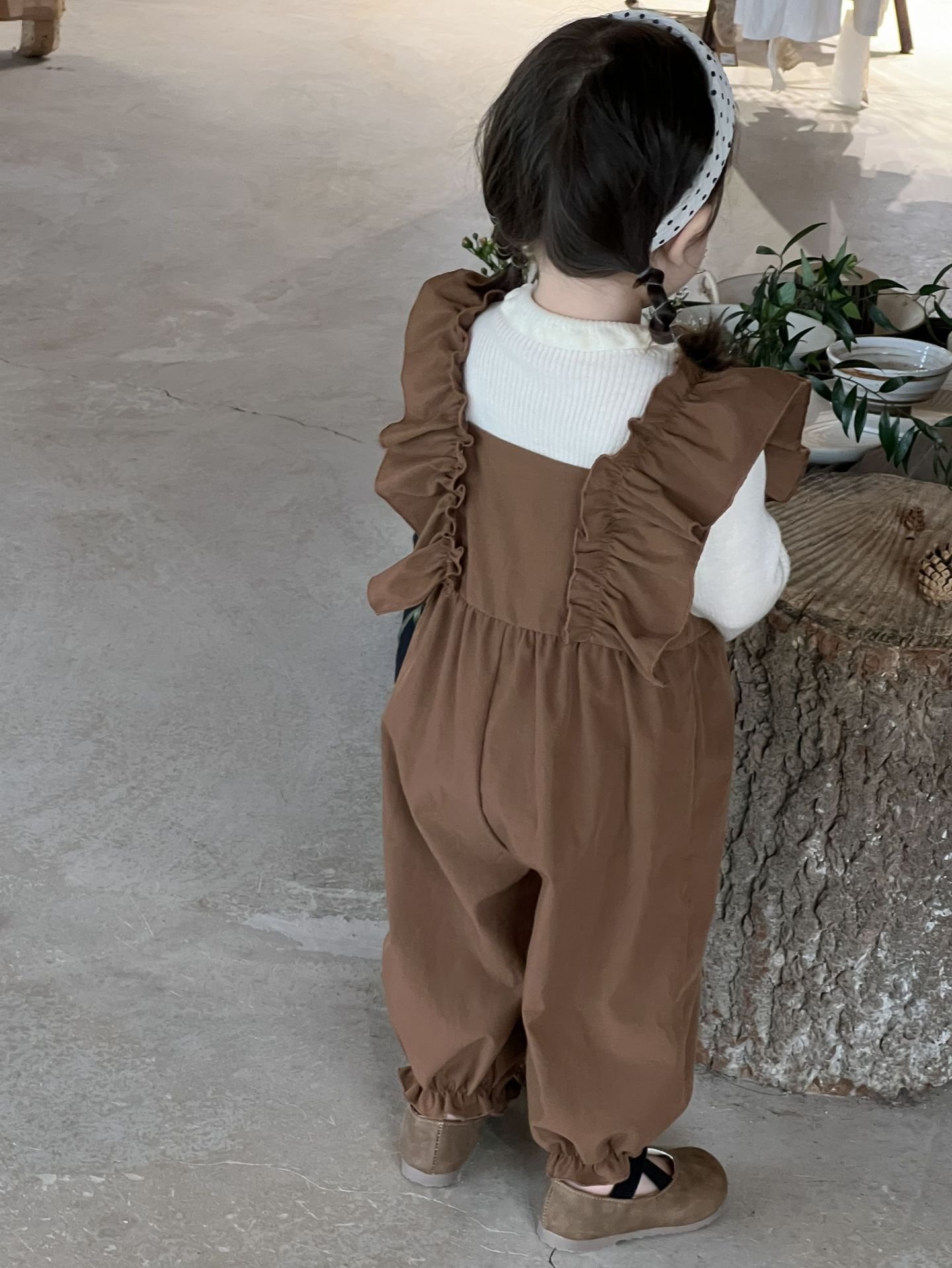 Детский комбинезон с кружевными оборками оптом