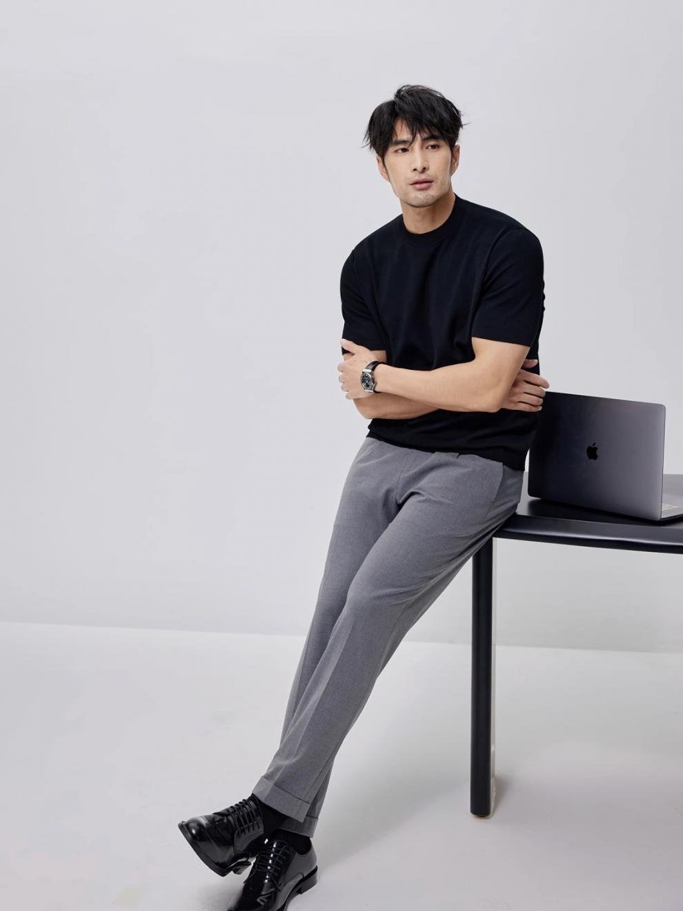 Мужская вязаная футболка с круглым воротом оптом