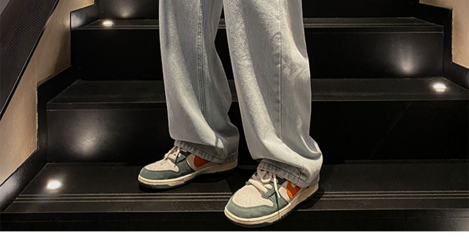 Мужские джинсы винтажного светло-голубого цвета 2024 весна оптом из Китая