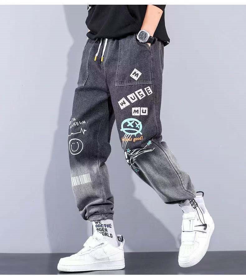 Новые мужские джинсы с принтом и поясом на резинке оптом из Китая