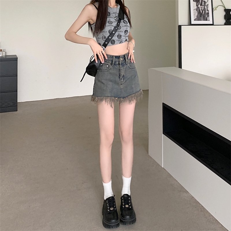 Джинсовая мини-юбка с высокой талией и каймой из меха оптом из Китая