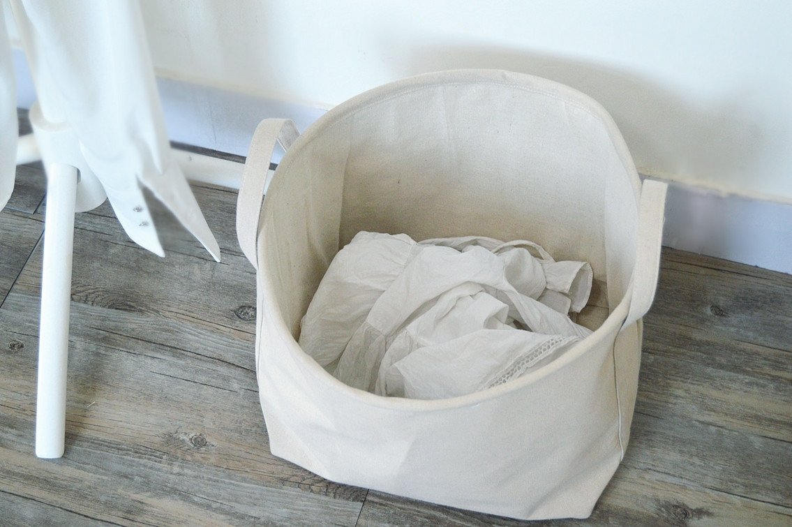 Желтая корзина для белья и вещей из хлопково-ленной ткани оптом