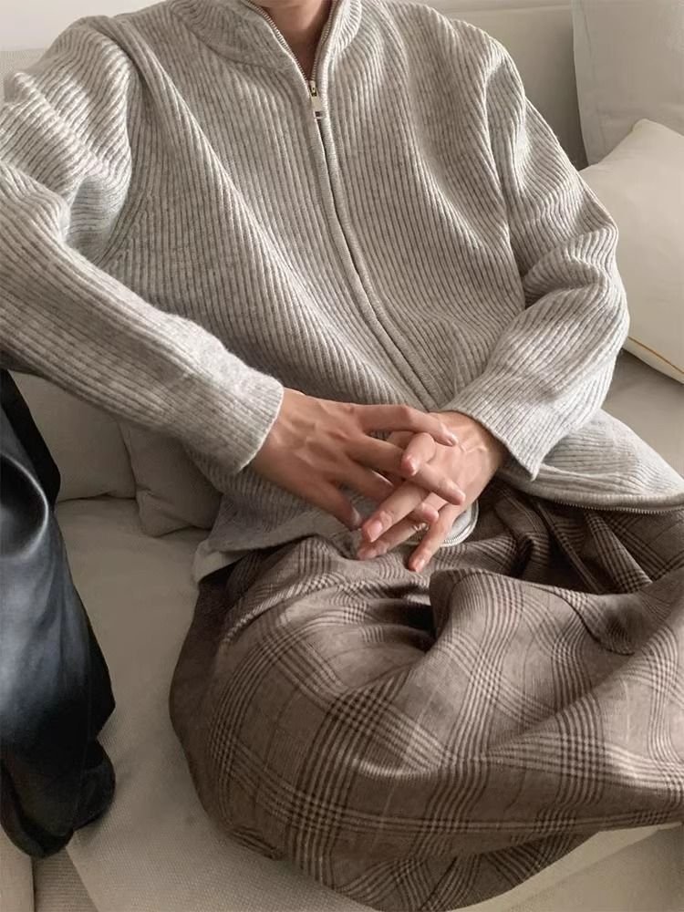 Мужской свитер с открытым воротником в японском стиле 2024 оптом