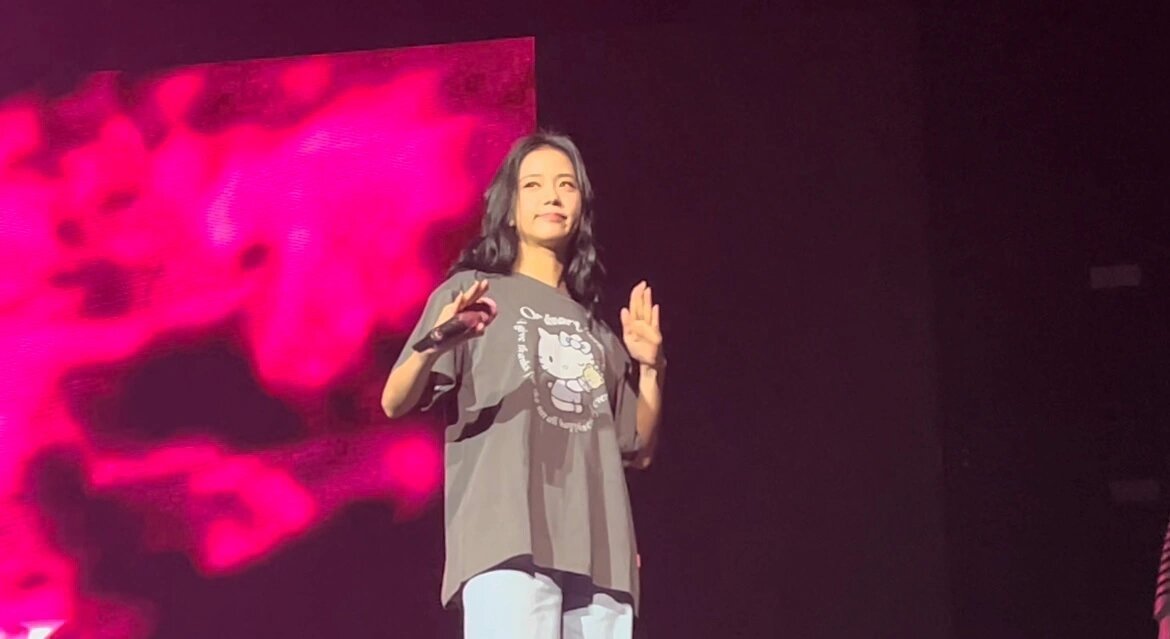 Кот Кетти широкая свободная футболка с коротким рукавом оптом