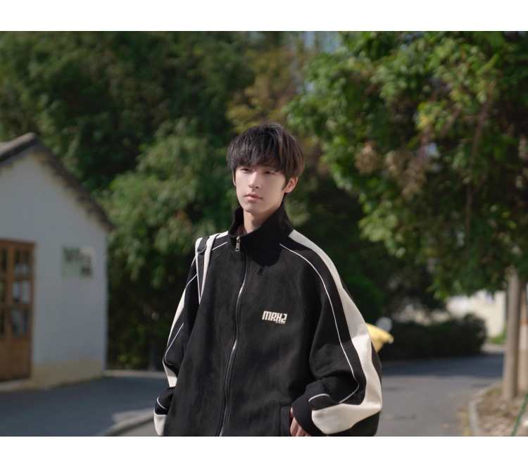 Мужская куртка с высоким воротником и принтом букв в стиле весна-осень оптом из Китая