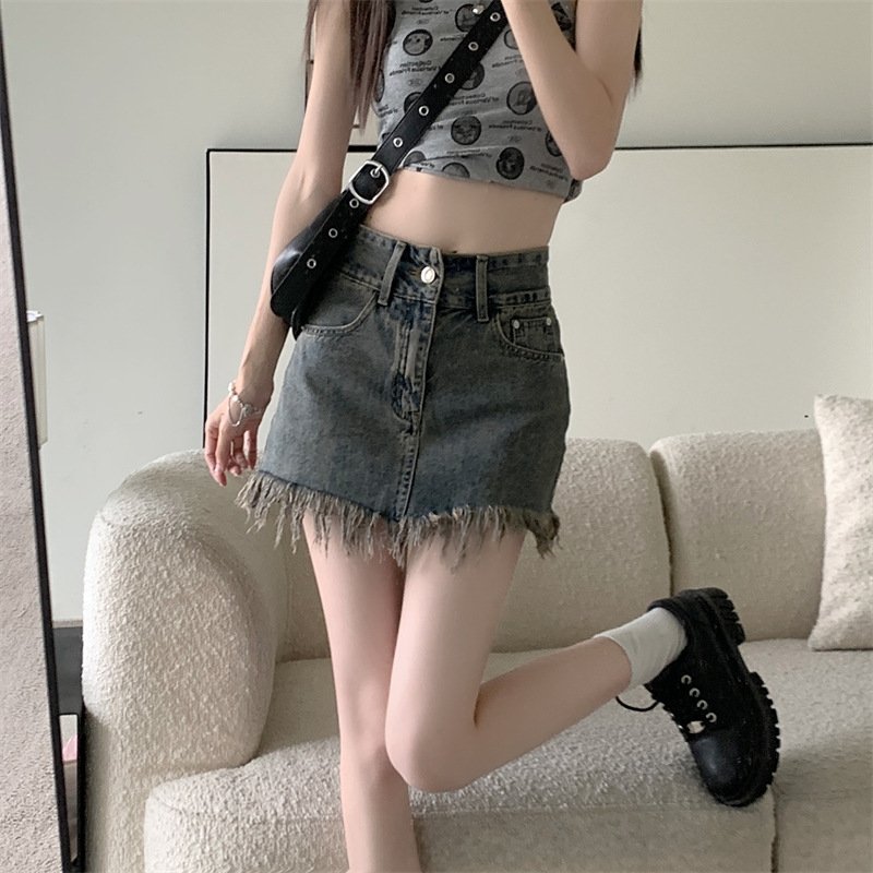 Джинсовая мини-юбка с высокой талией и каймой из меха оптом из Китая