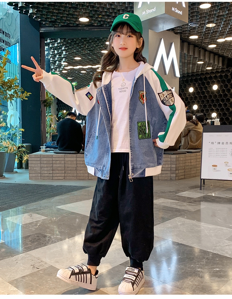 Детская бейсбольная куртка из джинсовой ткани с капюшоном оптом из Китая