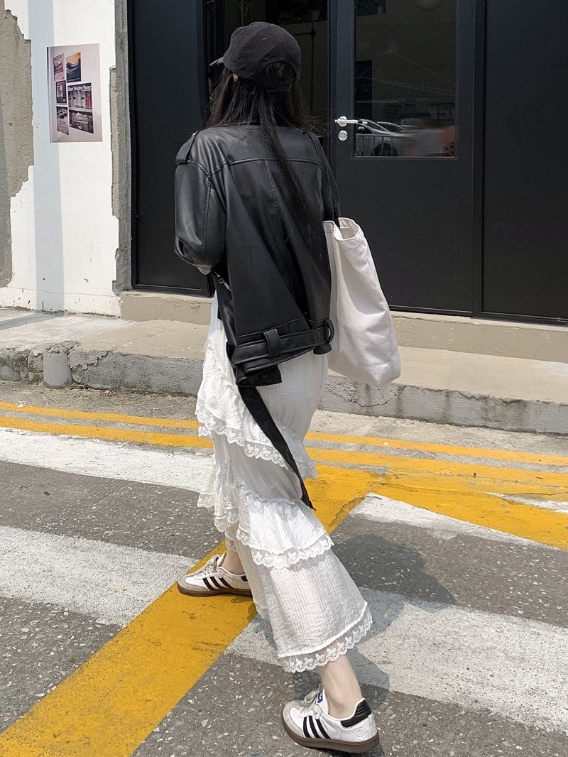 Высокая талия белая асимметричная юбка с кружевными вставками оптом из Китая