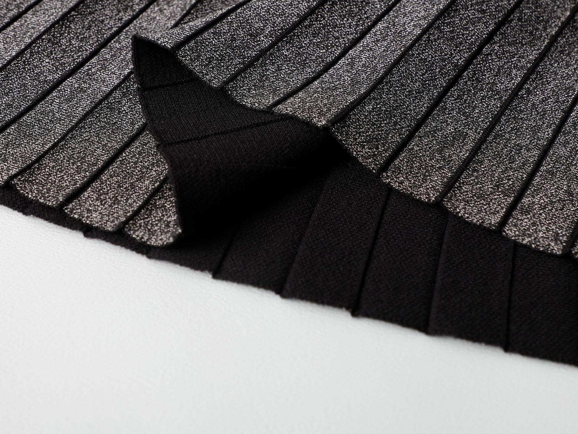 Женская двусторонняя вязаная плиссированная юбка 2023 новинка A-силуэта оптом из Китая