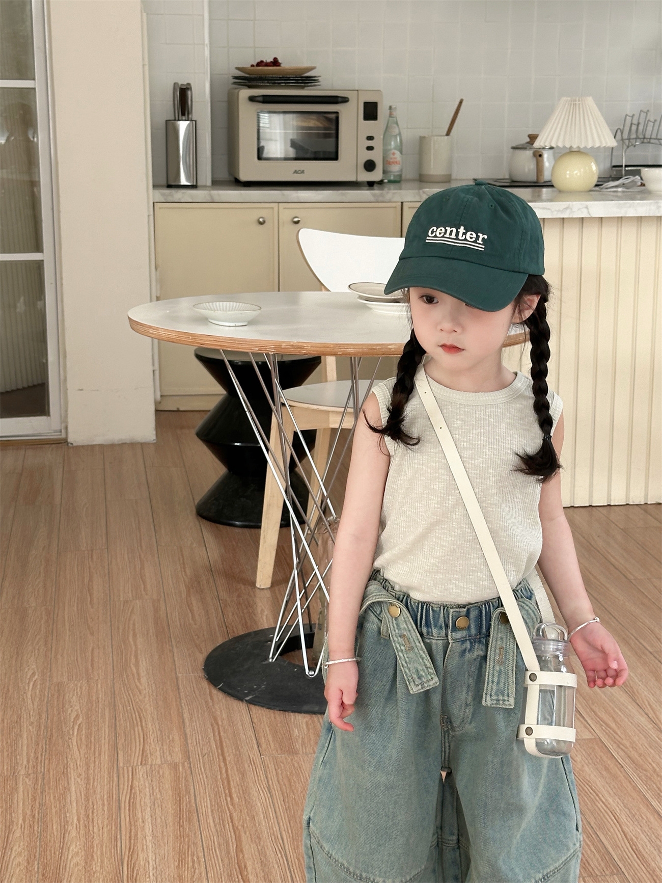 Детские джинсовые брюки с лямками оптом из Китая