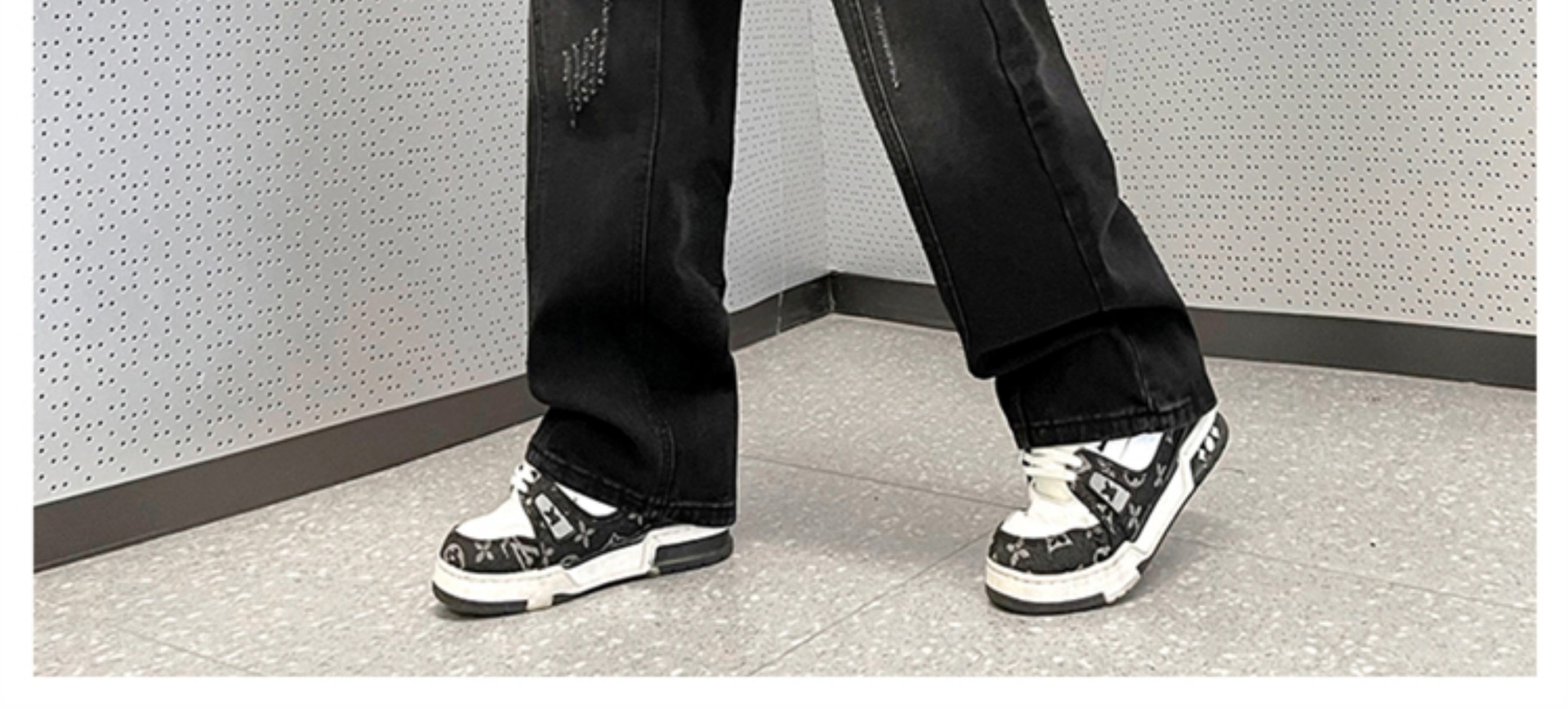 Черные джинсы с износом оптом из Китая