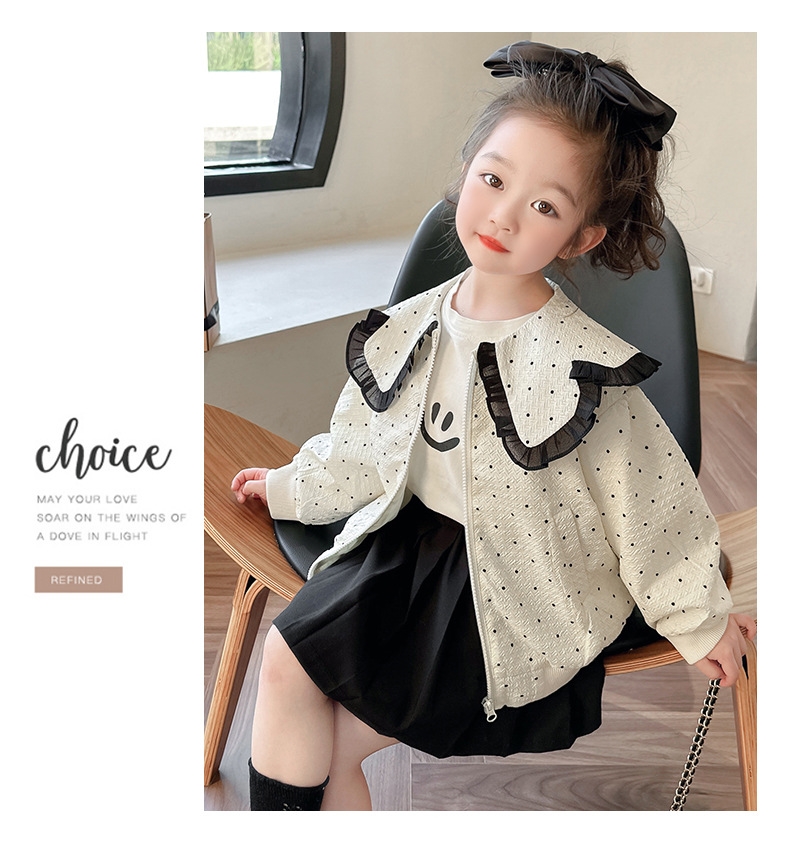 Детская куртка с воротником и узором в горошек оптом из Китая