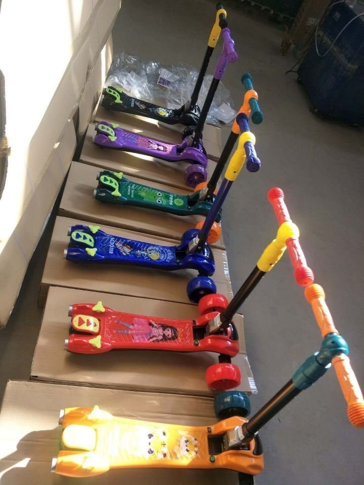 Детский трехколесный самокат оптом