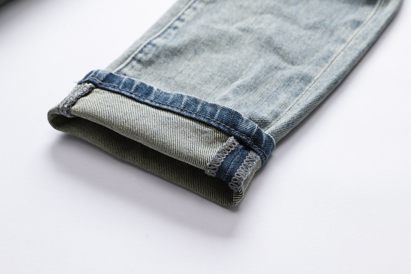 Мужские джинсы с монстром оптом из Китая