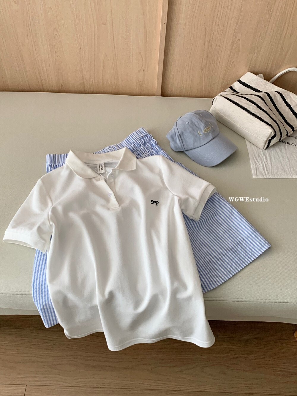 Блузка с вышивкой и бабочкой на воротнике 2024 лето оптом