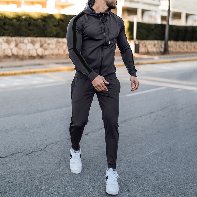 Мужской спортивный костюм оптом из Китая