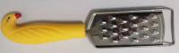 Терка плоская с крупными отверстиями и желтой пластмассовой ручкой  MH-XN01 / К144 / B24.3 анонс фото