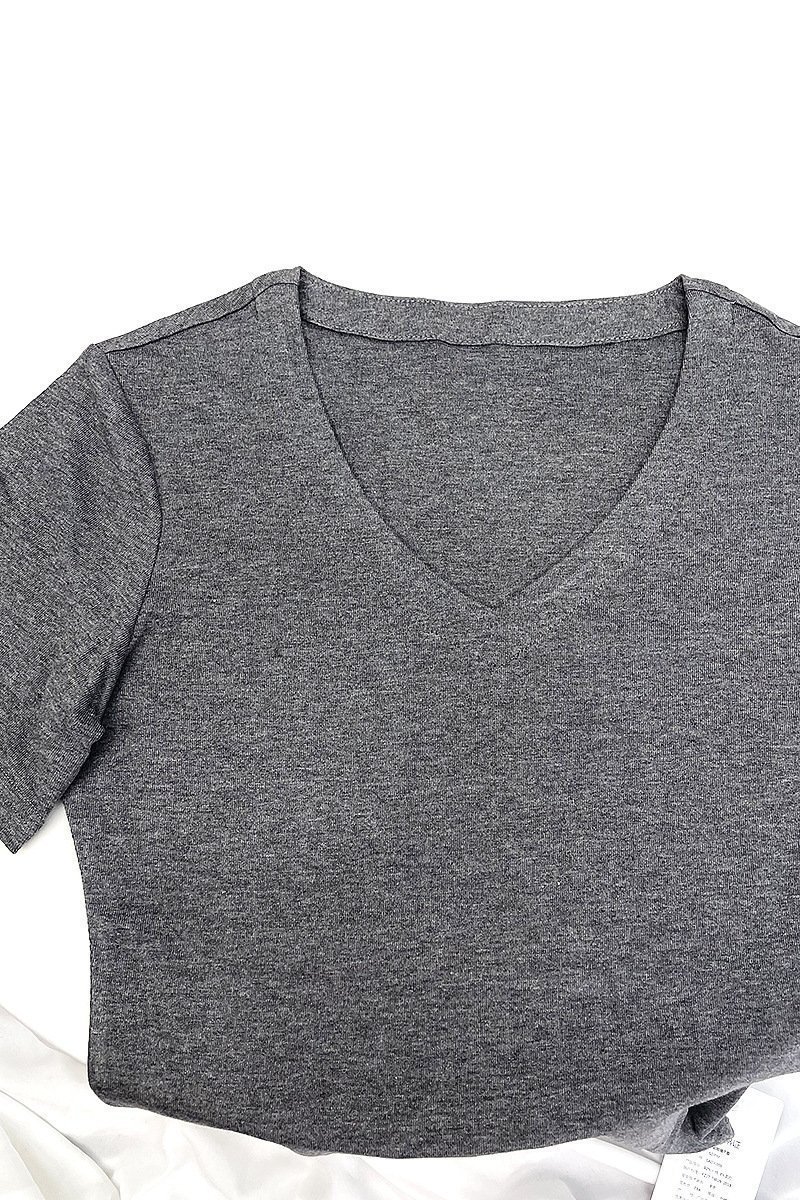 Футболка Латины V-образным вырезом и короткими рукавами оптом