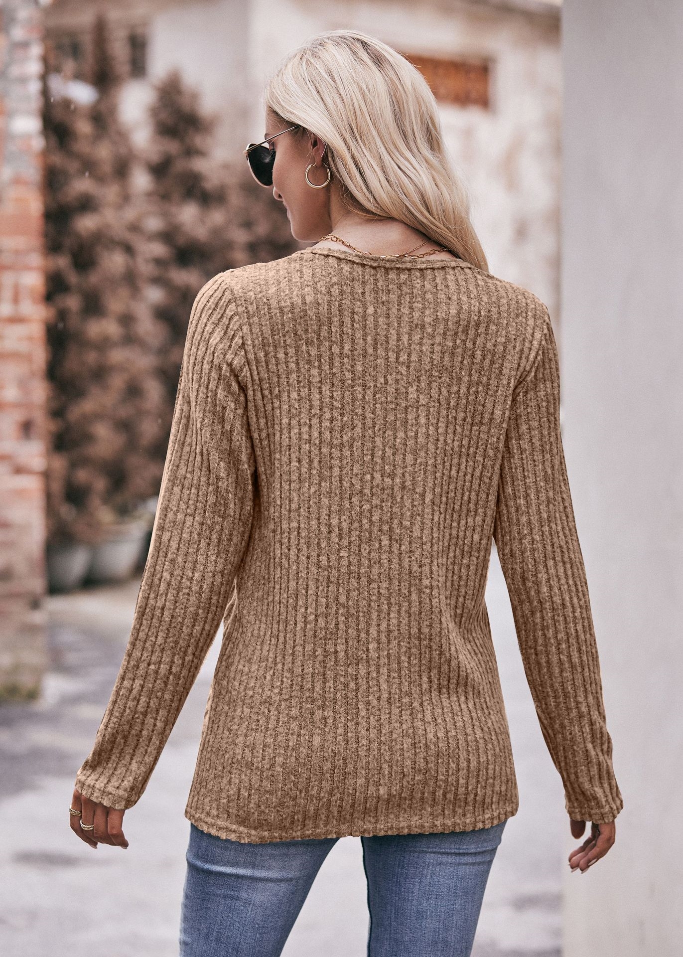 Женская футболка с круглым вырезом и пуговицами оптом из Китая