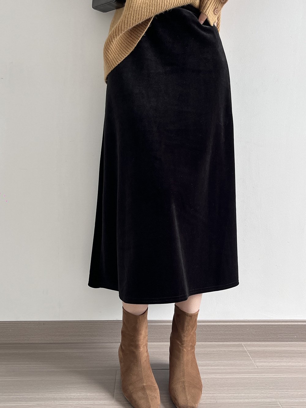 Женская зимняя бархатная юбка 2023 оптом из Китая