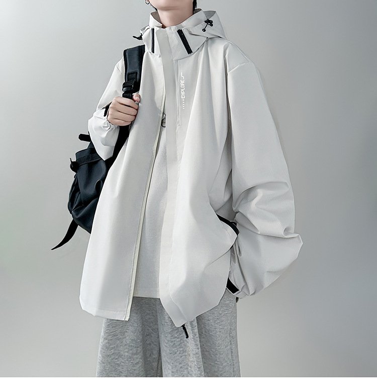 Три в одном мужская ветровка съемным капюшоном оптом из Китая